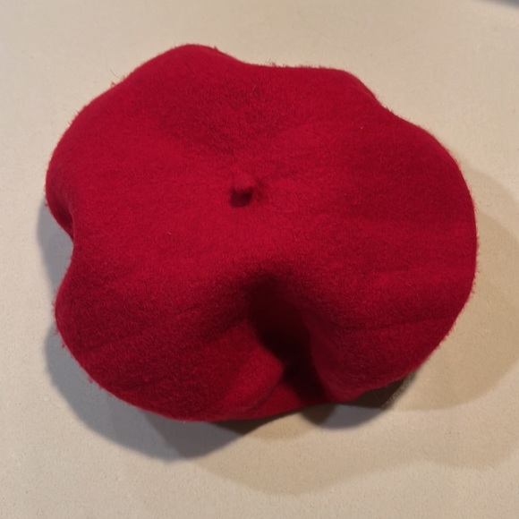 Beret from Paris - Picture 2 of 3